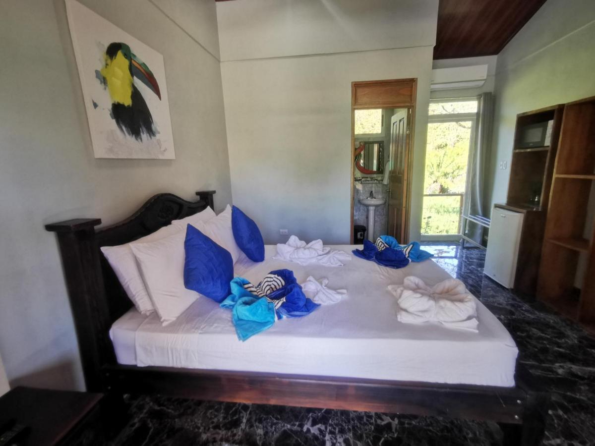 Tuki Tuki Lodge Sámara Extérieur photo